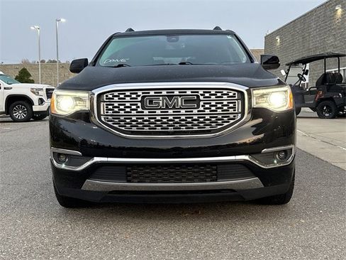 Used 2018 GMC Acadia Denali w/ Technology Package image 8