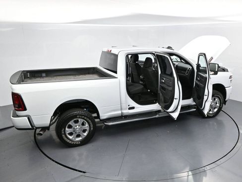 Used 2025 RAM 2500 Big Horn AWD/4WD image 44