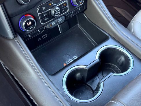 Used 2023 Chevrolet Tahoe Z71 w/ Luxury Package image 29