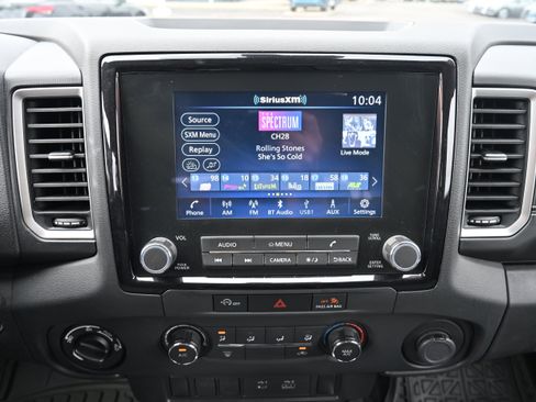 Certified 2024 Nissan Frontier SV image 19