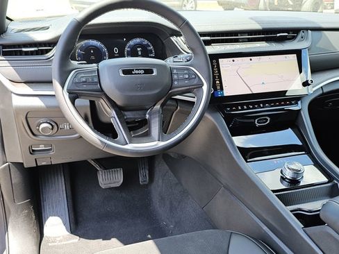 New 2026 Jeep Grand Cherokee L 2WD image 34