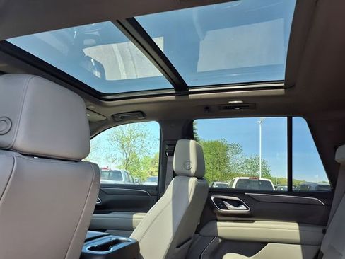 Used 2023 Chevrolet Tahoe LT w/ LT Signature Plus Package RWD image 12