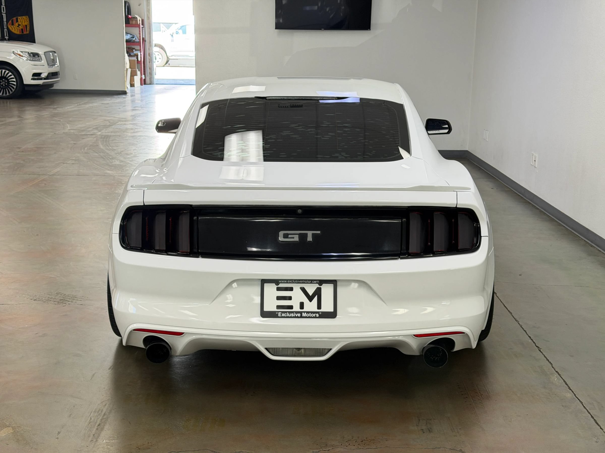 Used 2017 Ford Mustang GT w/ Enhanced Security Package RWD image 10