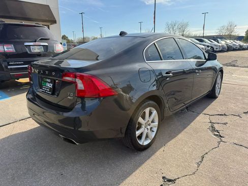 Used 2016 Volvo S60 T5 Premier image 15