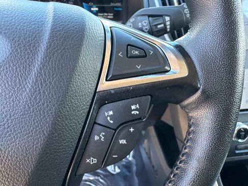 Used 2024 Ford Edge SEL image 29