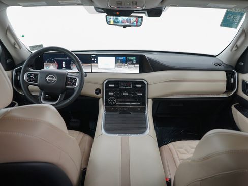 Used 2025 Nissan Armada Platinum w/ Convenience Package AWD/4WD image 13