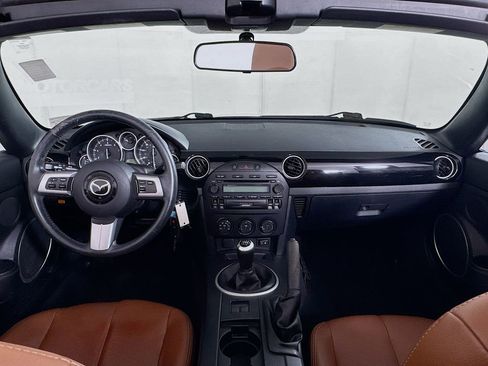 Used 2008 MAZDA MX-5 Miata Grand Touring image 25