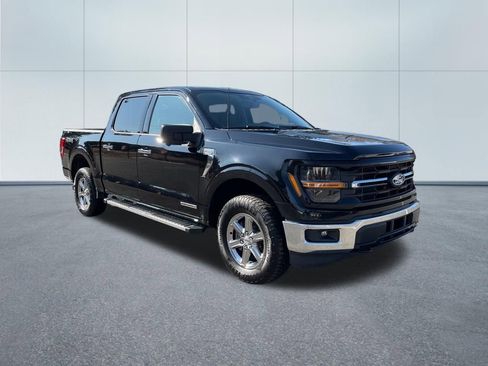 Certified 2024 Ford F150 XLT w/ Mobile Office Package image 4