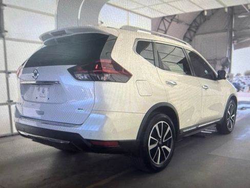 Used 2020 Nissan Rogue SL w/ Premium Package FWD image 8