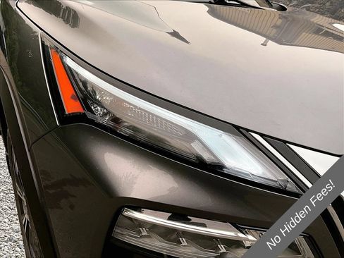 Used 2023 Nissan Rogue SV AWD/4WD image 25