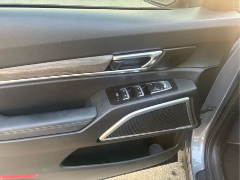 Used 2022 Kia Telluride EX w/ EX Premium Package image 6