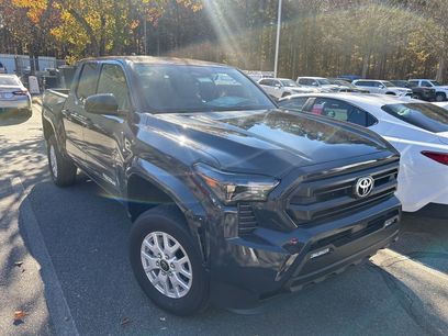 New 2025 Toyota Tacoma SR5