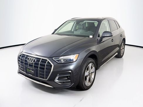 Used 2023 Audi Q5 2.0T Premium Plus w/ Premium Plus Package AWD/4WD image 3