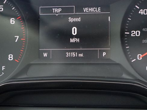 Used 2024 Chevrolet Trax LS image 27