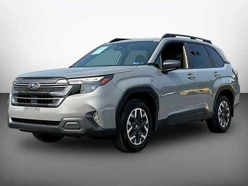 Used 2026 Subaru Forester Premium AWD/4WD image 3