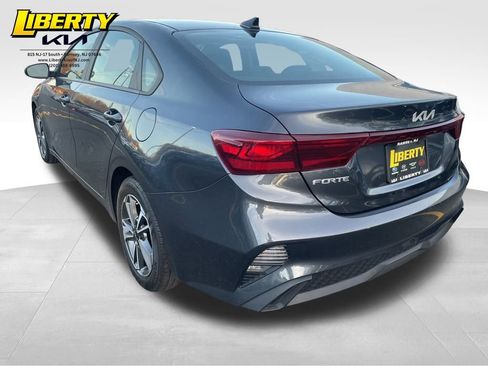 Used 2023 Kia Forte LXS image 5