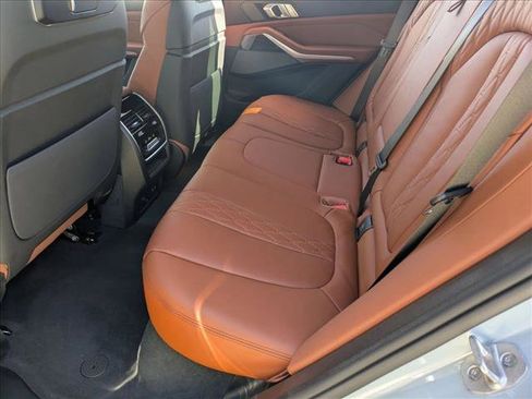 Used 2025 BMW X5 xDrive40i w/ M Sport Package image 17