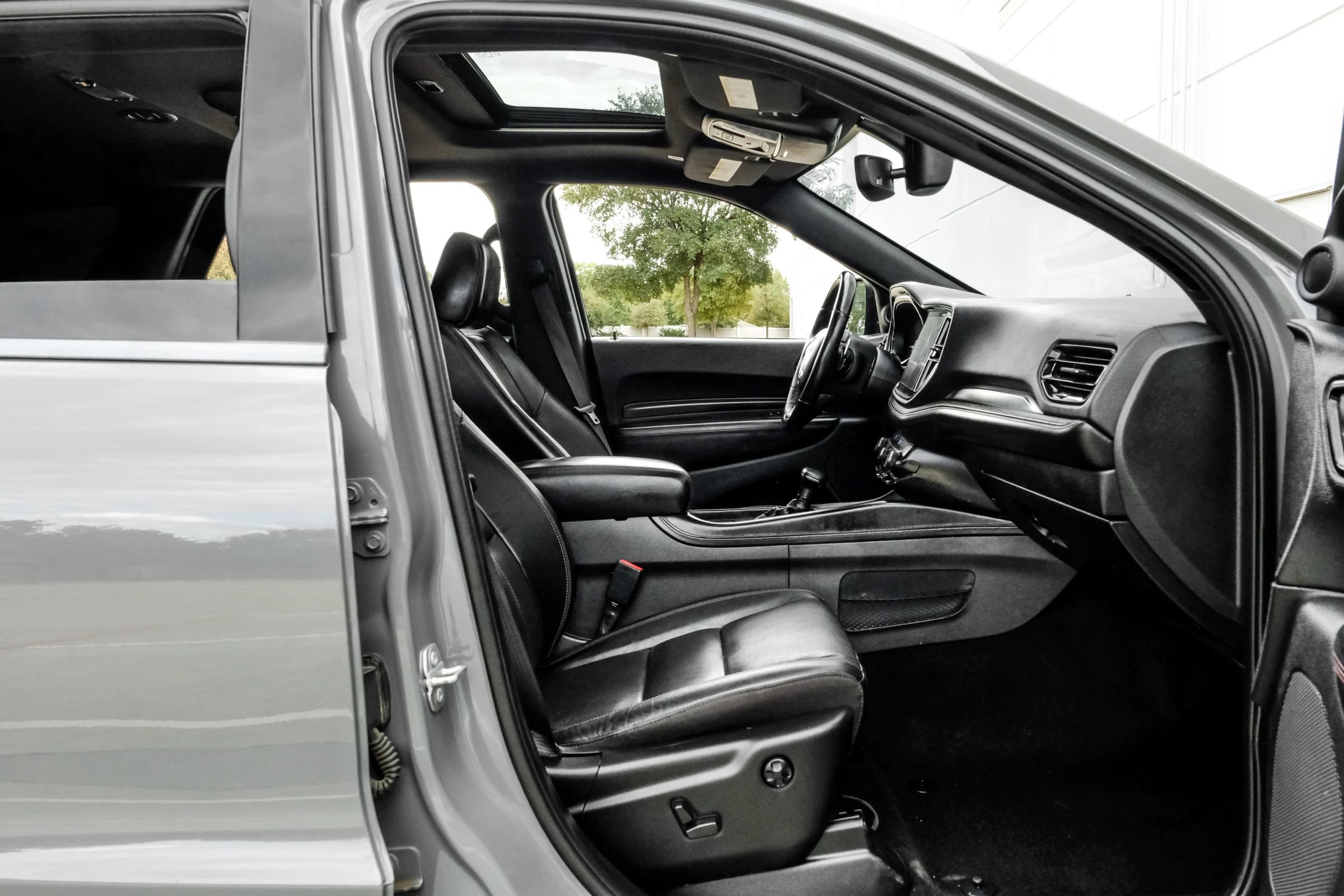 Used 2022 Dodge Durango R/T w/ Blacktop Package AWD/4WD image 39
