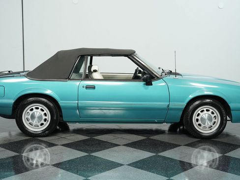 Used 1992 Ford Mustang LX image 12