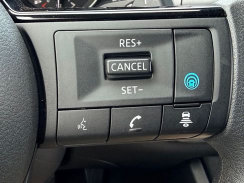 Used 2023 Nissan Rogue SV FWD image 26