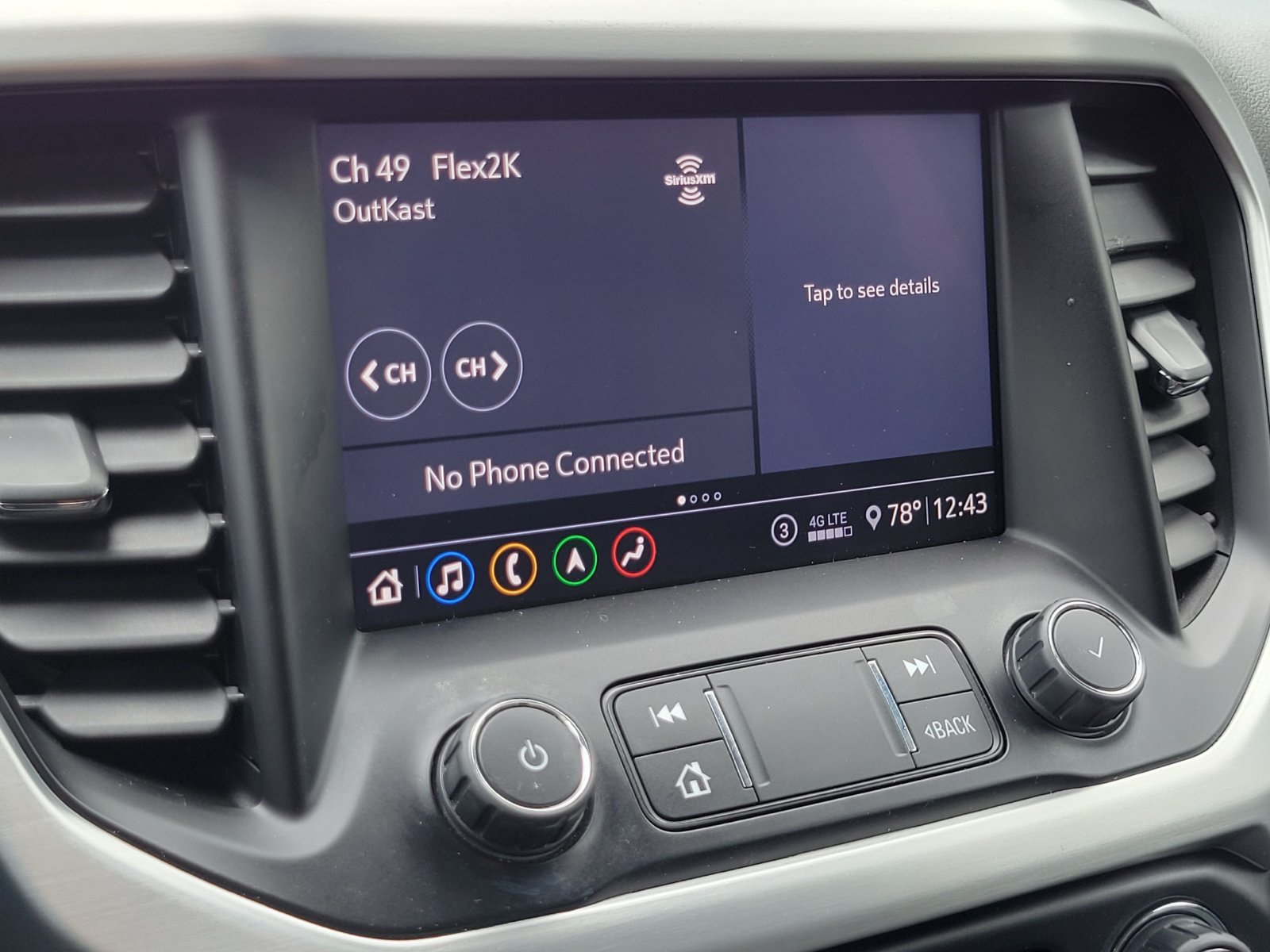 Used 2020 GMC Acadia SLT w/ Trailering Package FWD image 20