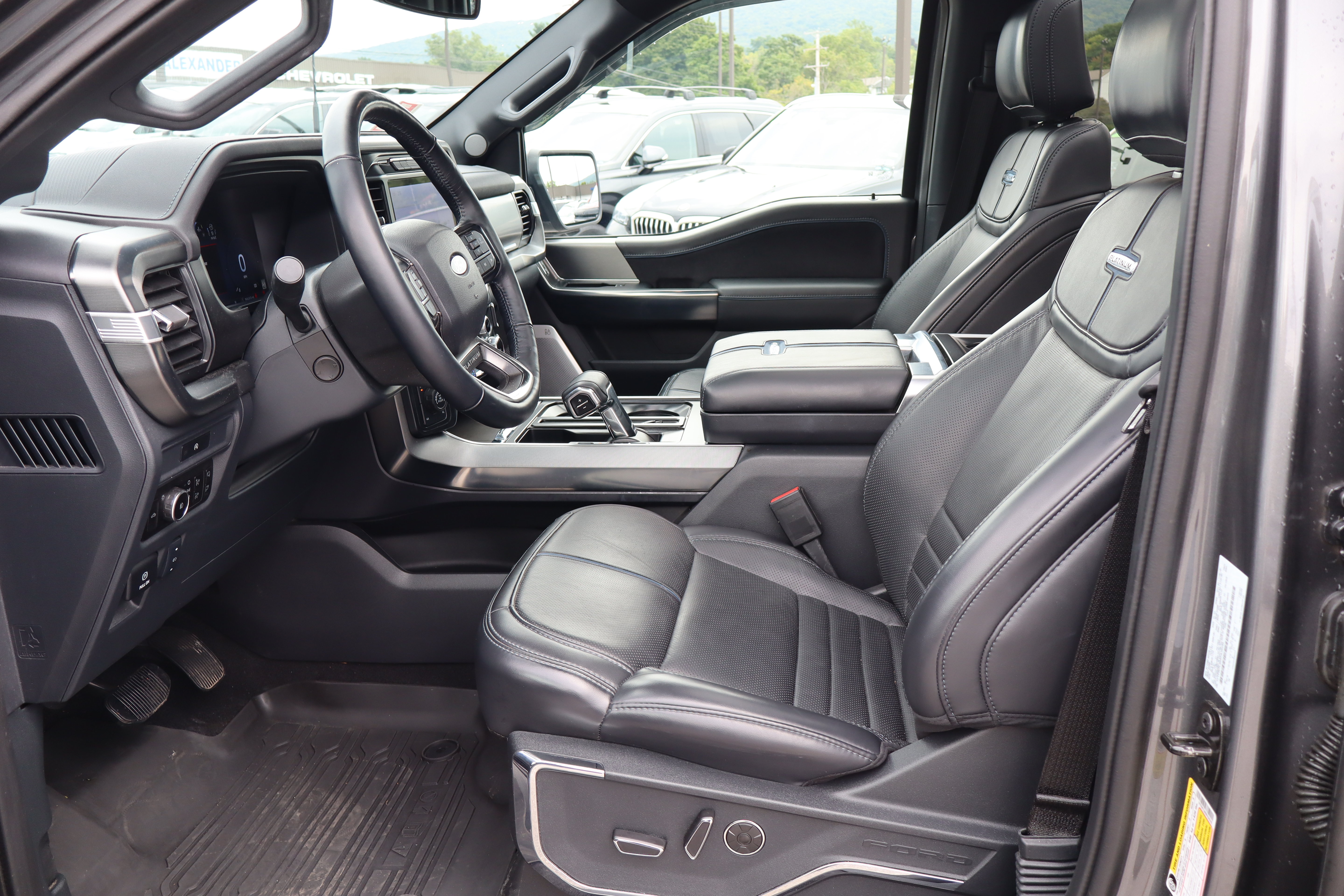Used 2025 Ford F150 Platinum w/ Equipment Group 702A High AWD/4WD image 13