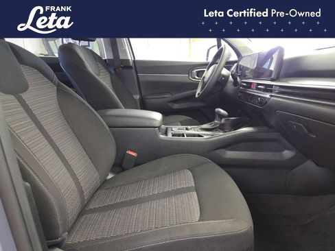 Used 2025 Kia Sorento LX FWD image 20