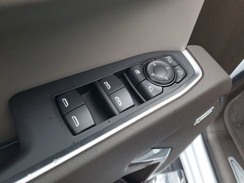 Used 2026 GMC Sierra 1500 SLT w/ SLT Premium Package AWD/4WD image 9