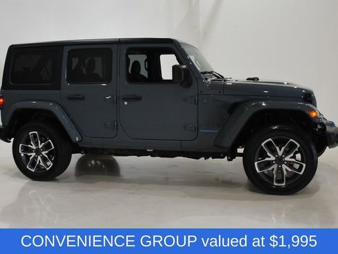 Used 2024 Jeep Wrangler Unlimited w/ Convenience Group AWD/4WD image 3