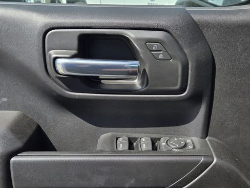 New 2026 Chevrolet Silverado 1500 Custom RWD image 12