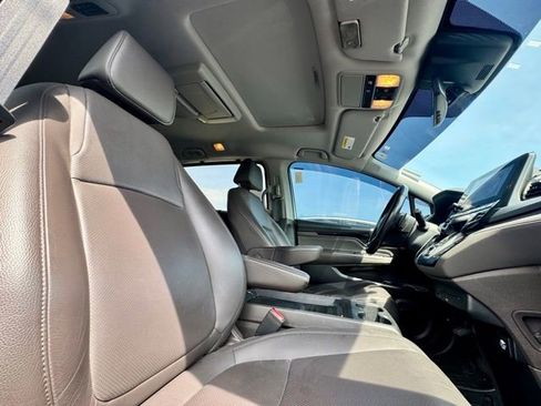 Used 2019 Honda Odyssey Elite image 13