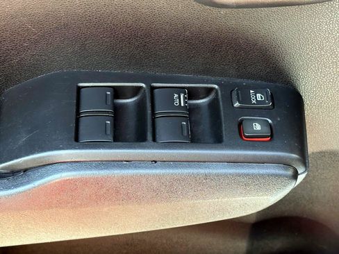 Used 2012 Honda Fit Sport image 11