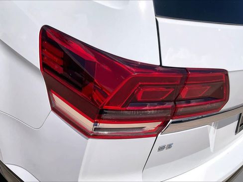 Used 2019 Volkswagen Atlas SE FWD image 28