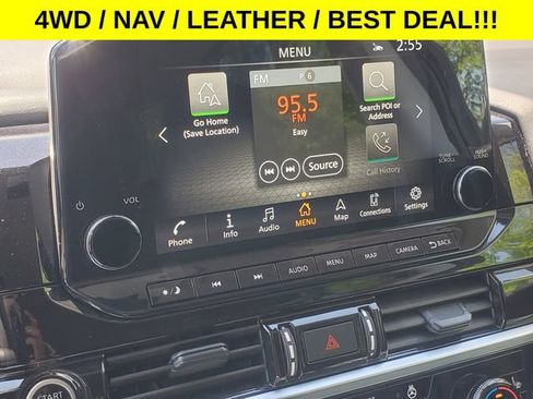Used 2024 Nissan Pathfinder SL AWD/4WD image 18