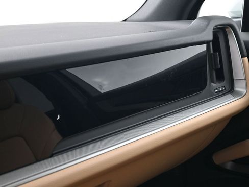 New 2026 Porsche Cayenne image 22