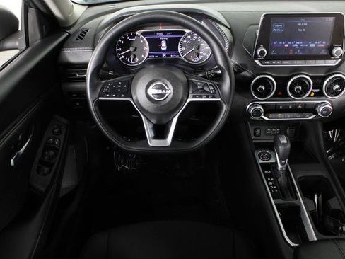 Certified 2025 Nissan Sentra SV image 7