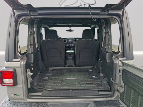 Used 2020 Jeep Wrangler Sport AWD/4WD image 25
