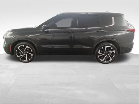 Used 2023 Mitsubishi Outlander SEL FWD image 4