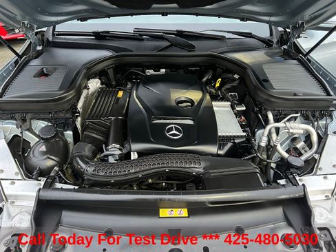 Used 2018 Mercedes-Benz GLC 300 4MATIC image 18