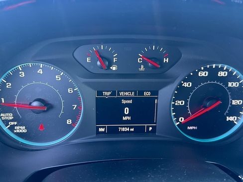 Used 2023 Chevrolet Traverse LS FWD image 18