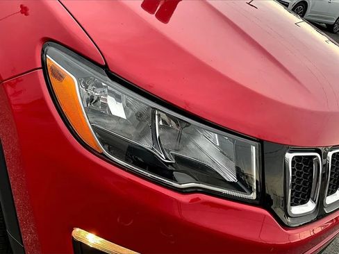 Used 2017 Jeep Compass Latitude w/ Popular Equipment Group image 26