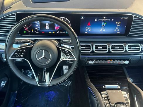 New 2026 Mercedes-Benz Maybach GLS 600 4MATIC image 25