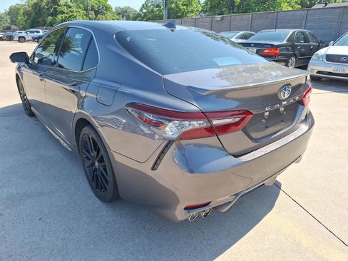 Used 2023 Toyota Camry XSE FWD image 4