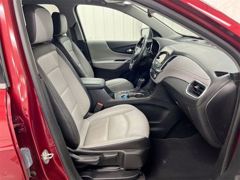 Used 2020 Chevrolet Equinox Premier image 20