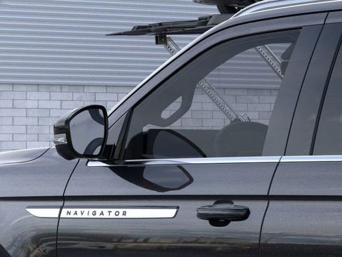 New 2026 Lincoln Navigator Premiere AWD/4WD image 20