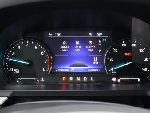 Used 2023 Ford Explorer XLT AWD/4WD image 10