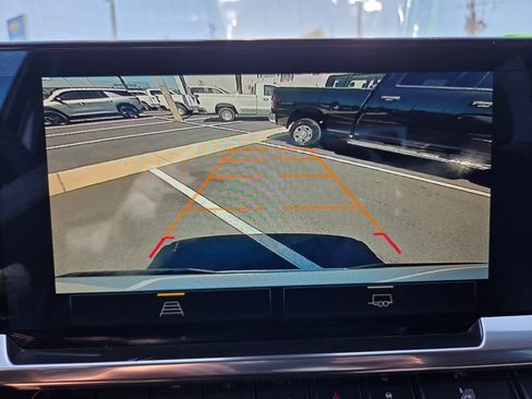 Certified 2025 Chevrolet Silverado 1500 LT image 24