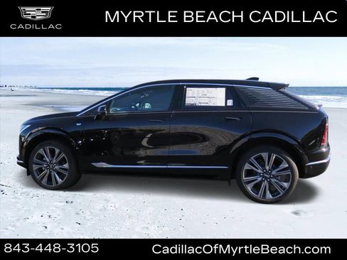 New 2026 Cadillac Optiq Luxury 2 image 6