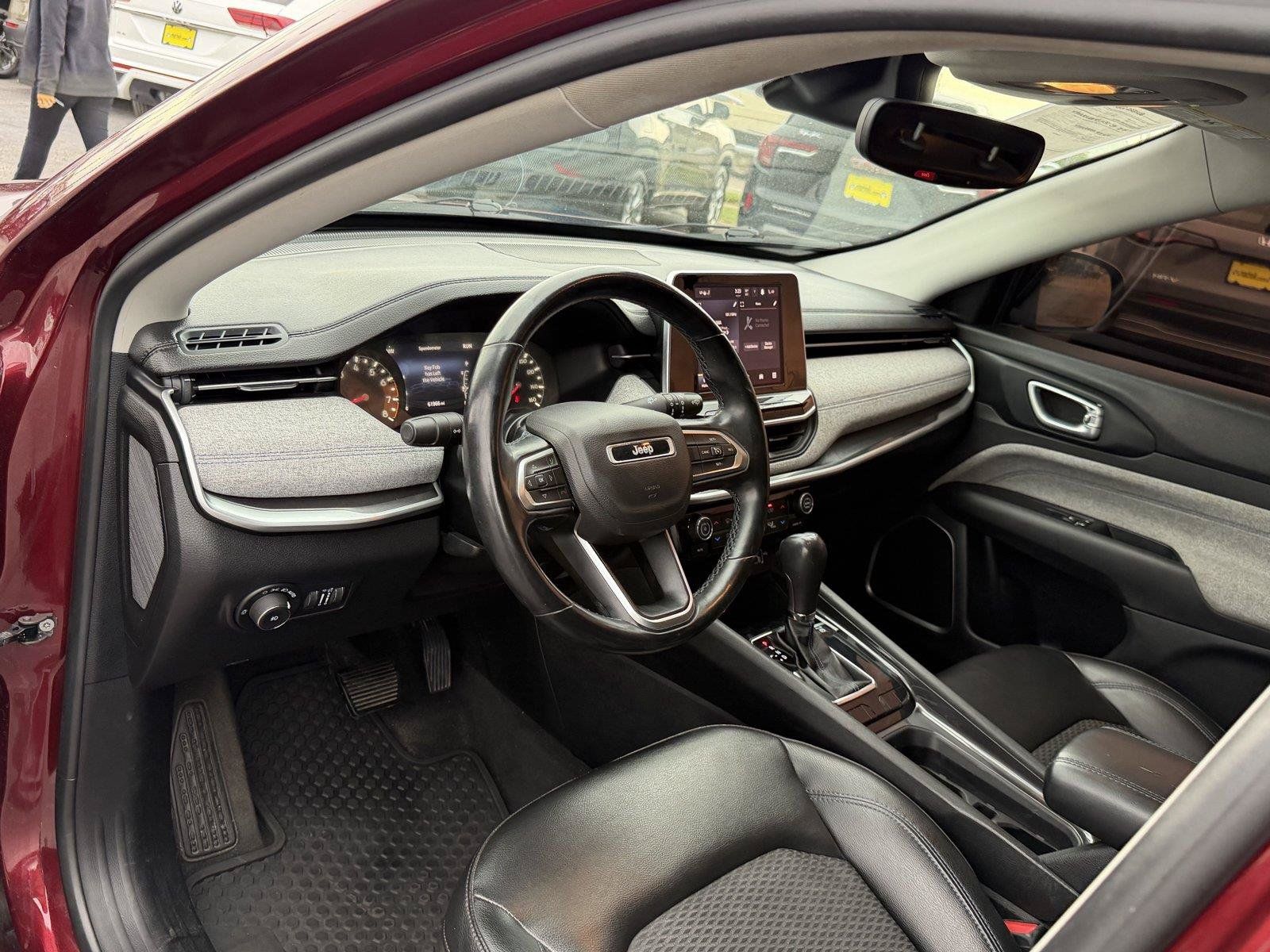 Used 2022 Jeep Compass Latitude w/ Convenience Group FWD image 16