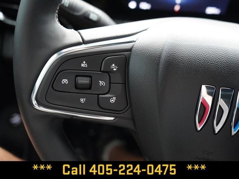 Used 2025 Buick Envista Avenir FWD image 32